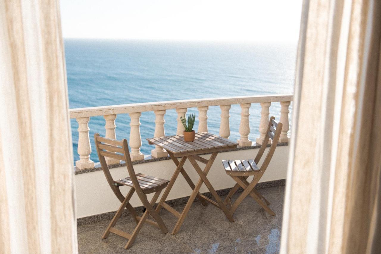 Laneez Ericeira Surf House Hostel Bagian luar foto