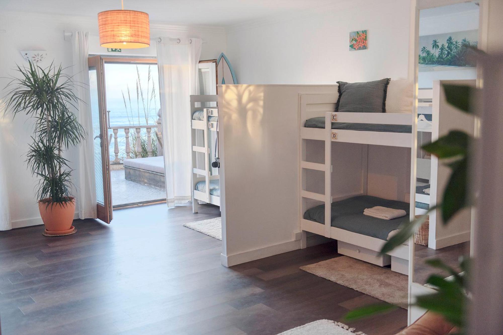 Laneez Ericeira Surf House Hostel Bagian luar foto