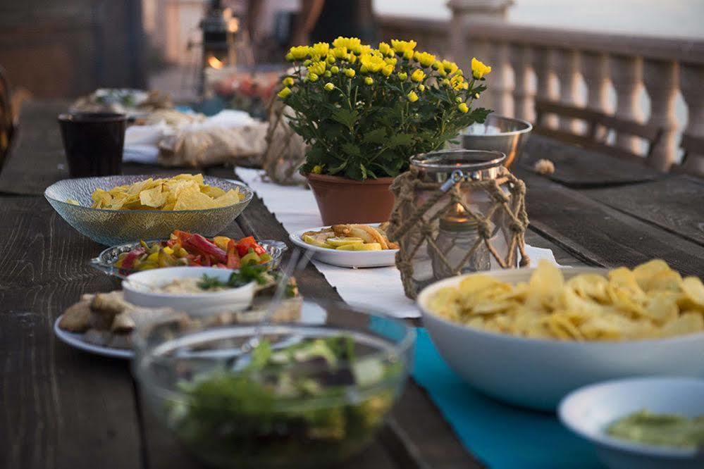 Laneez Ericeira Surf House Hostel Bagian luar foto