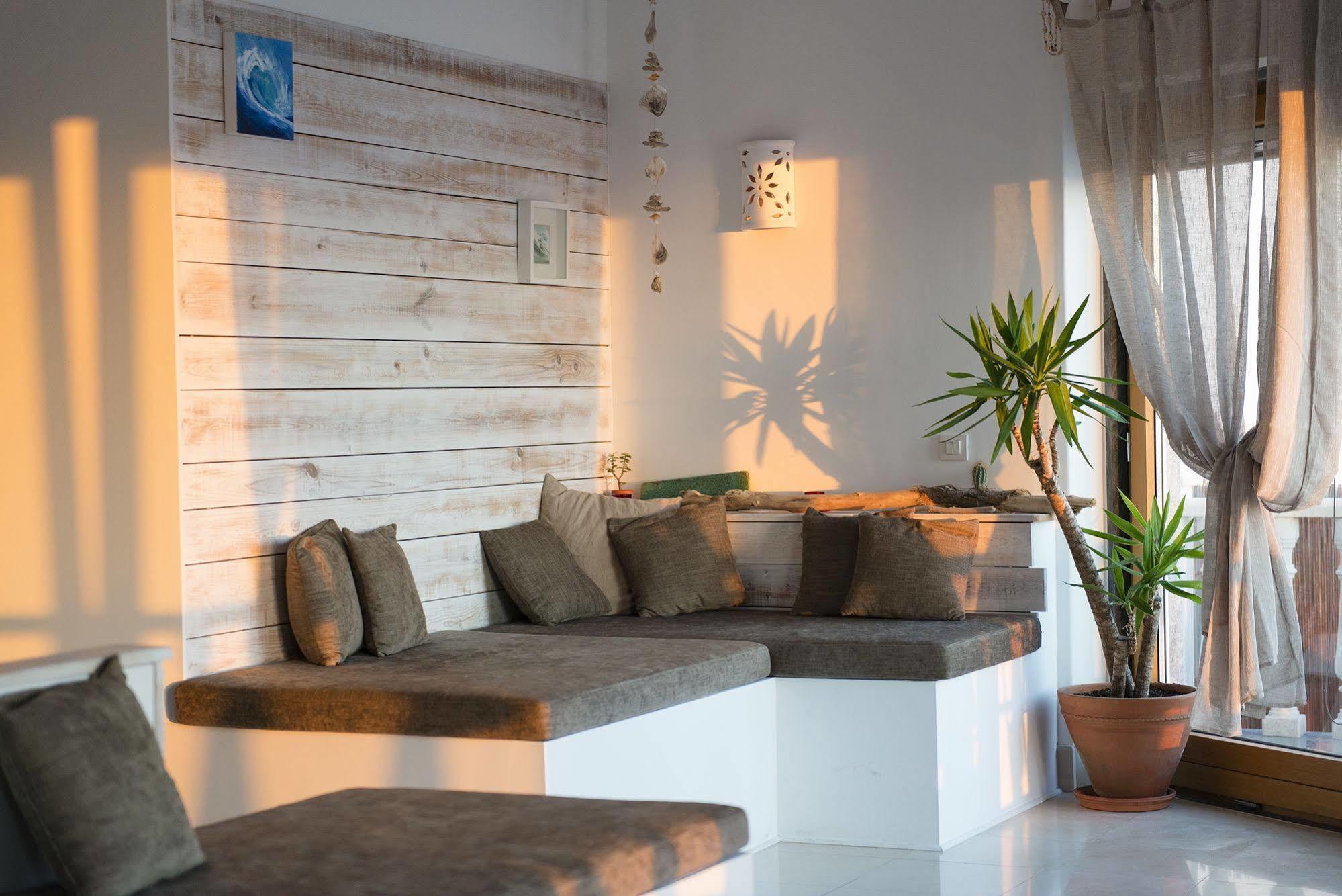 Laneez Ericeira Surf House Hostel Bagian luar foto